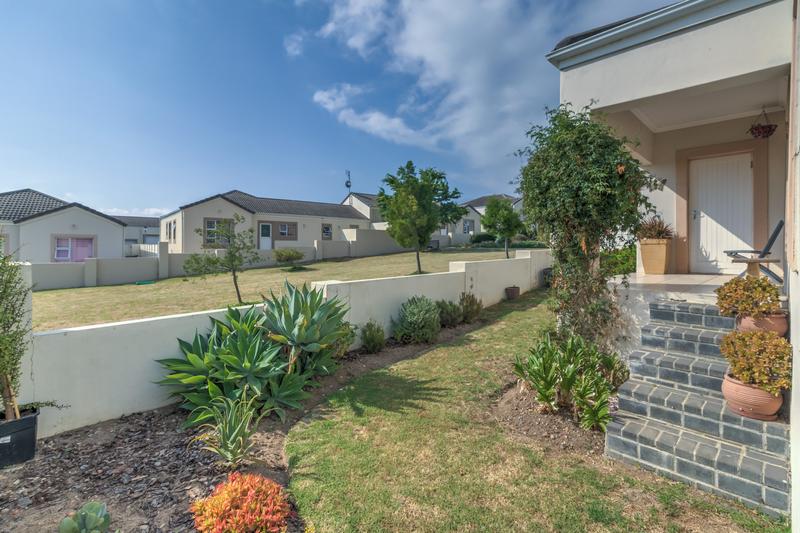 2 Bedroom Property for Sale in Somerset West Western Cape